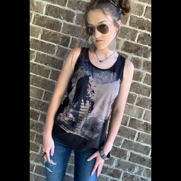 Trendy Tank - Picture 11 of 14